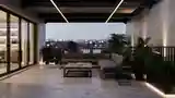 Przestronna tarasowa sala w stylu przemysłowym