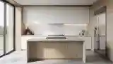 Minimalistna Kuchnia z Drewnem i Marmurem