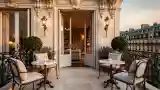 Balkon z elegancką architekturą
