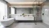 Sufitowa łazienka w marmurze