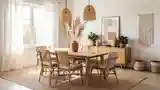 Jadalnia w stylu boho z drewnem i rattanem
