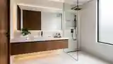 Mid-Century Modern Bathroom Elegance