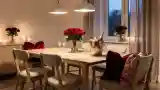 Dinia Skandynawska w Oświetleniu Ciepłym