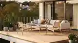 Terrasa Skandynawska z Drewnem i Szklanymi Drzwiami