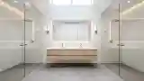 Modern Bathroom with Glass and Wood