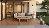 Terasa Japandi z drewnem i betonem