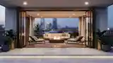Balkon z ogniskiem w nocy